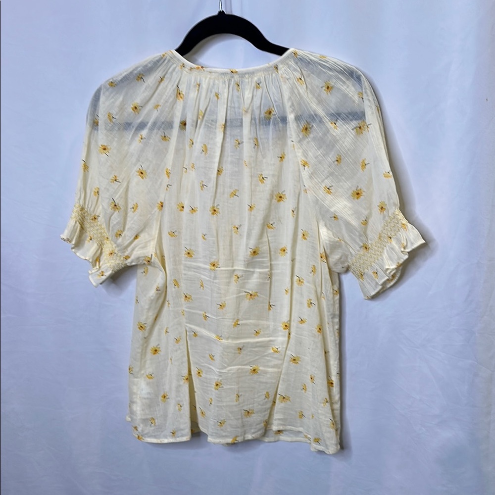 Madewell Cream Short Sleeve Floral Button Front Blouse - Picture 5 of 8
